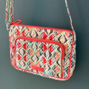 VERA BRADLEY Iconic RFID Little Hipster Crossbody — Go Fish Pattern